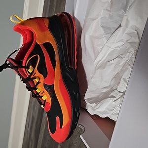 Airmax 270 React 11.5 red black and yellow